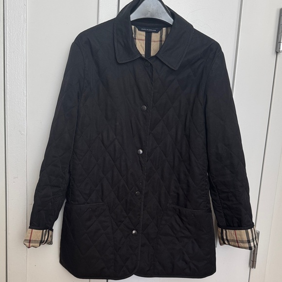 BURBERRY AUTHENTIC Black Quilted Barn Jacket with Plaid Lining - Picture 1 of 7